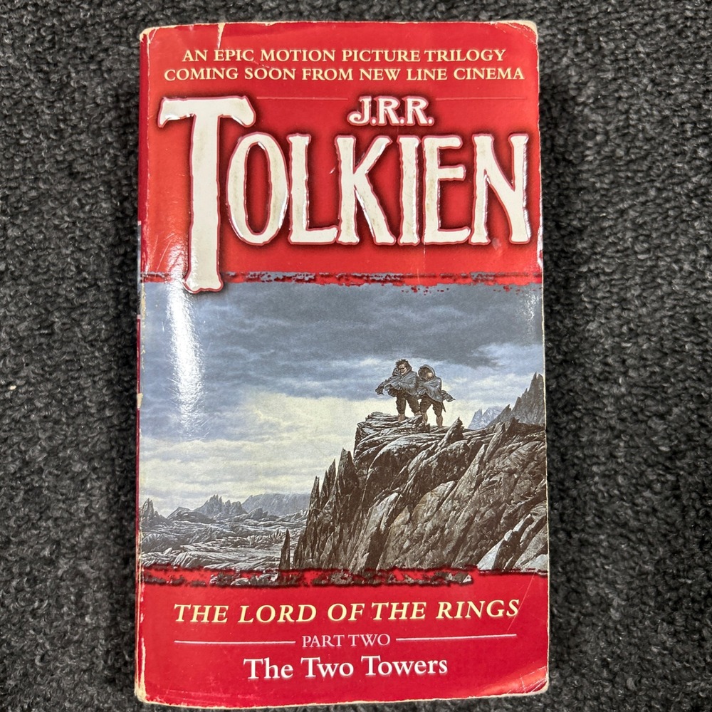 The Two Towers JRR Tolkien Paperback Good Lord of the Rings Part Two Del Rey